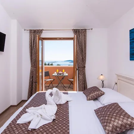 Aria Villa *
