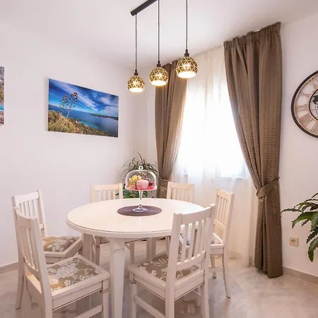 Aria Villa