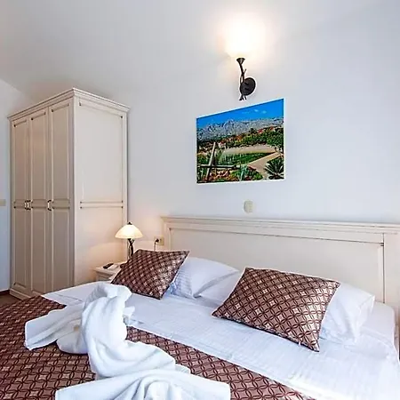 Aria Villa *
