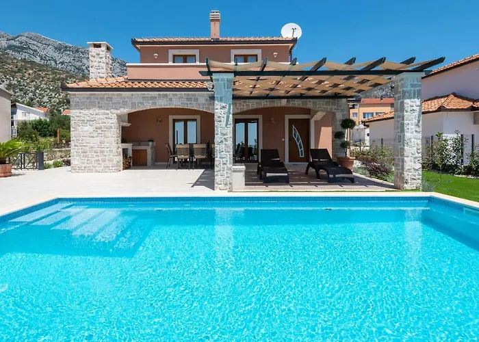 Aria Villa